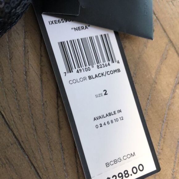 NWT BCBG’s ‘Nera’ Shimmer & Shine LBD. Cocktails 🍸 🍹 and Dancing 💃 🕺 Anyone? - Picture 3 of 17